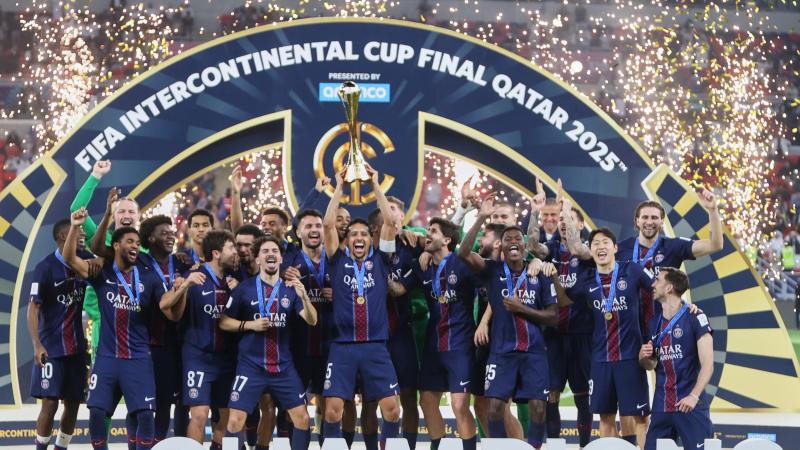 对乌奈-西蒙说了啥？恩里克打趣：别想进我带的国家队了（恩里克调侃乌奈-西蒙：别想入选我执教的国家队）