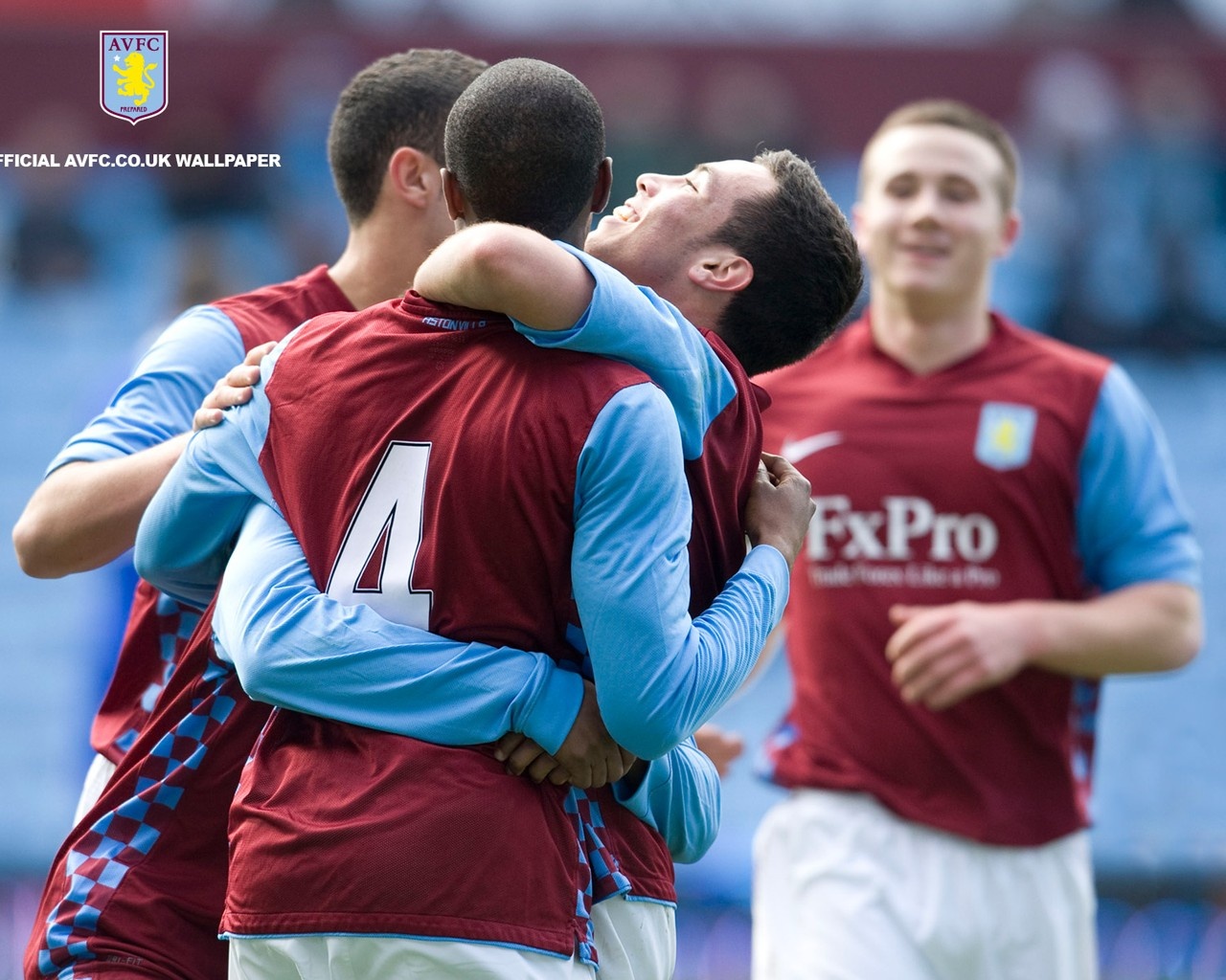 ATP以辛卡强强对话结束2025赛季，辛纳一战追平六位网坛传奇纪录（ATP 2025赛季收官上演辛卡巅峰对决，辛纳一战追平六位网坛传奇纪录）