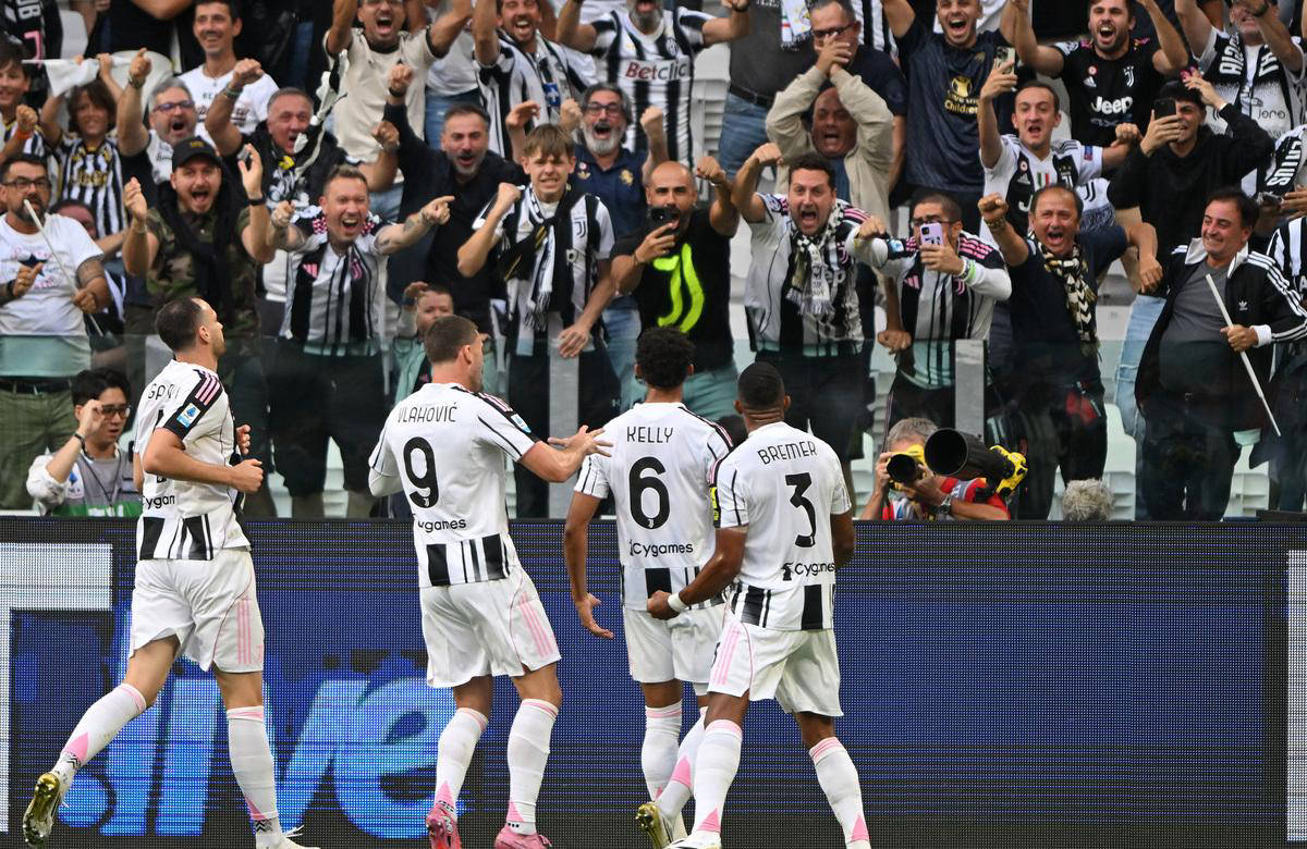 邮报：国际足联考虑强制设定比赛72小时间隔以保障球员健康（英媒：国际足联拟将两场比赛最短间隔强制为72小时，保障球员健康）