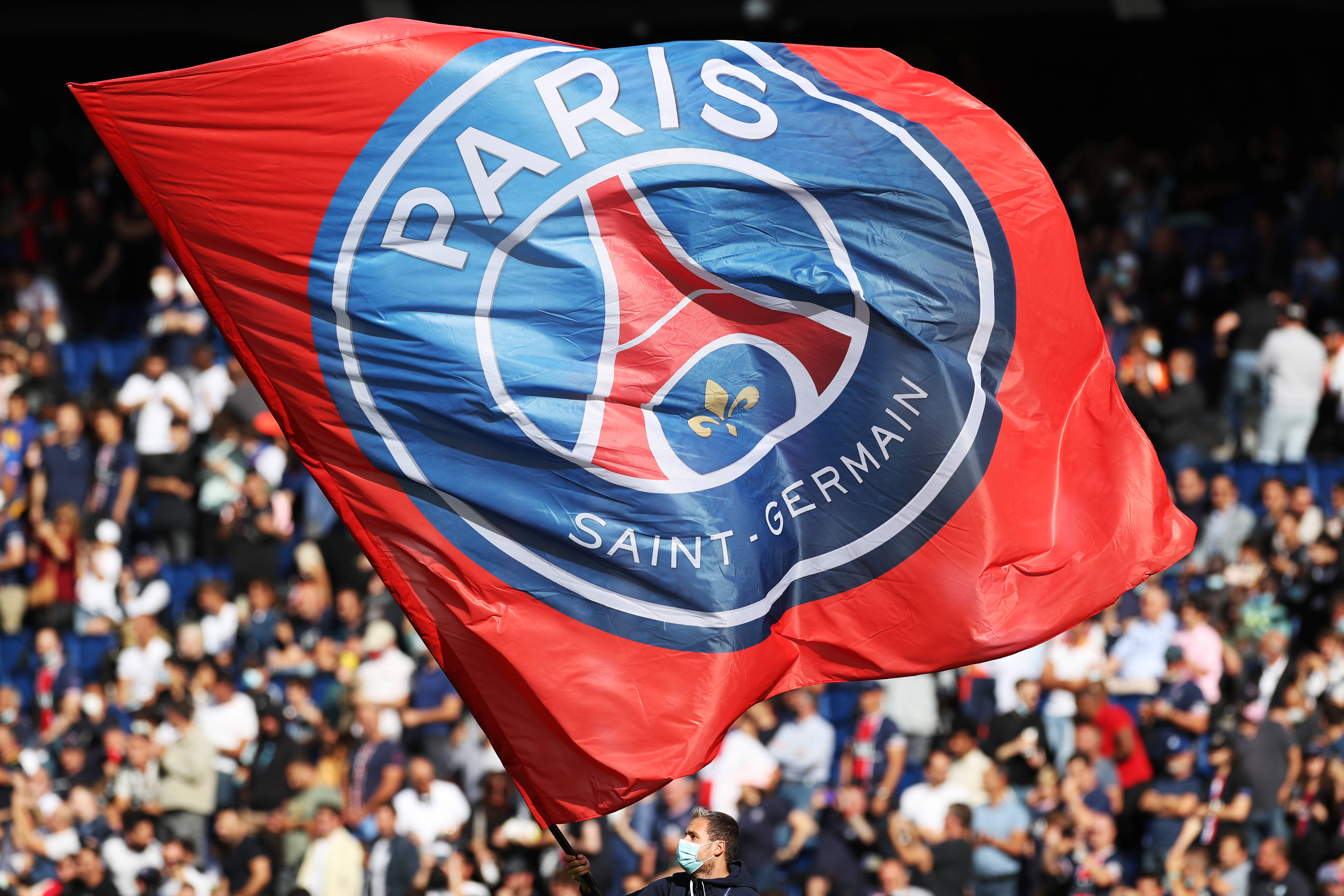 博洛尼亚游击战力强劲，主场反弹值得期待，帕尔马客场表现波动较大（博洛尼亚战力强劲，主场回暖可期，帕尔马客战起伏明显）