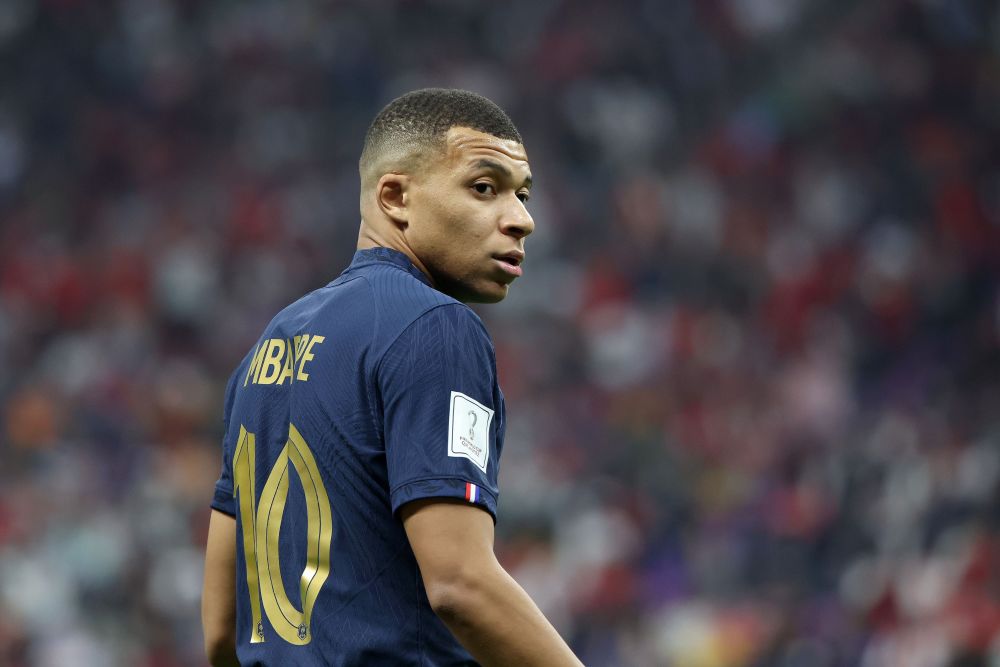 沪媒：常卫魏上任女足是相关领导的决定，并非完全由足协主导（沪媒：常卫魏执掌女足系相关领导拍板，足协并未完全主导）