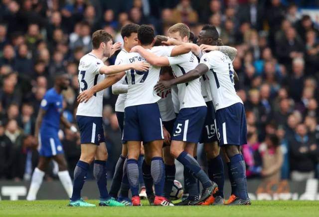 图片报：一些拜仁球星认为帕利尼亚不足以胜任拜仁的要求（《图片报》：部分拜仁球员质疑帕利尼亚能否达到拜仁标准）